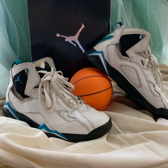 true flights blue and black